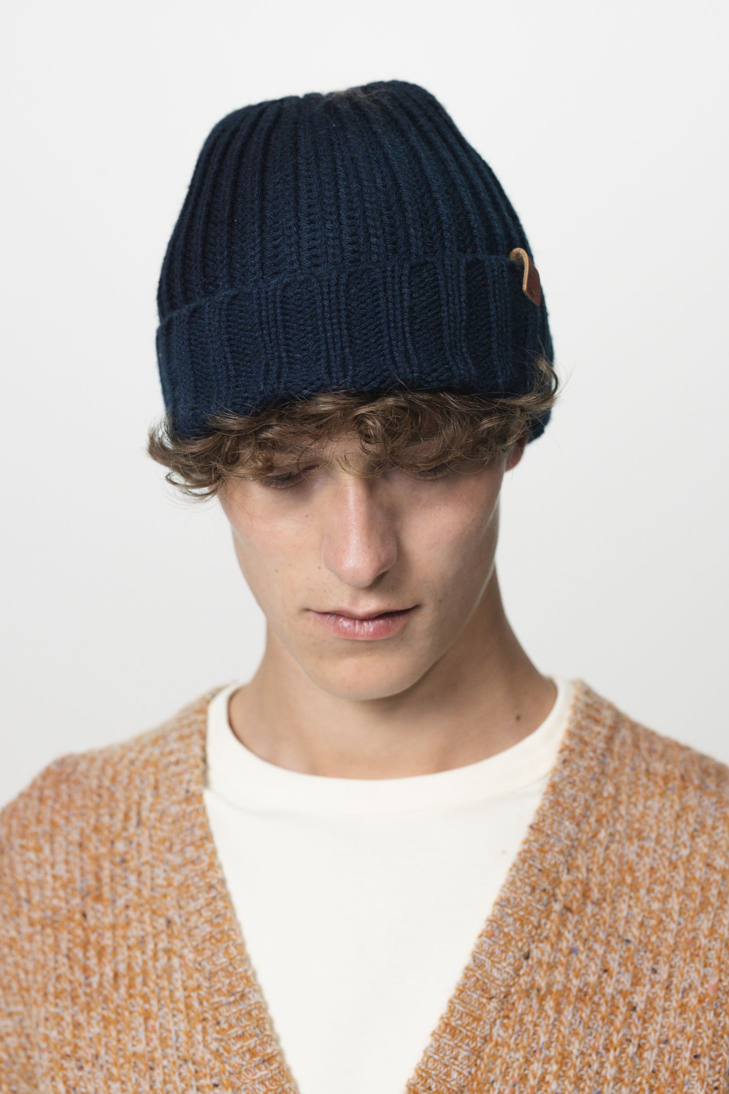 donkerblauwe-muts-609qnm-1.jpg
